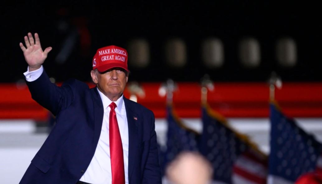 “Për ta bërë Amerikën të lavdishme”! Donald Trump shpall kandidaturën për president në 2024-ën “Për ta bërë Amerikën të lavdishme”! Donald Trump shpall kandidaturën për president në 2024-ën