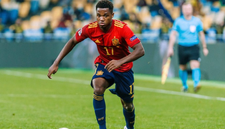 As Barcelona nuk është asgjë para Kombëtares, shihni festën e madhe në familjen e Ansu Fatit për ftesën e Botërorit As Barcelona nuk është asgjë para Kombëtares, shihni festën e madhe në familjen e Ansu Fatit për ftesën e Botërorit