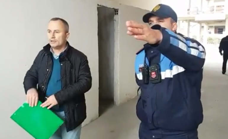 Dosja / Biznesmeni Dritan Llanaj përdor 2 femra për t’u futur drogë dhe tritol rivalëve në makina, më pas sinjalizonte policinë! Si u zbulua dy herë, pse nuk arrestohet?! Dosja / Biznesmeni Dritan Llanaj përdor 2 femra për t’u futur drogë dhe tritol rivalëve në makina, më pas sinjalizonte policinë! Si u zbulua dy herë, pse nuk arrestohet?!