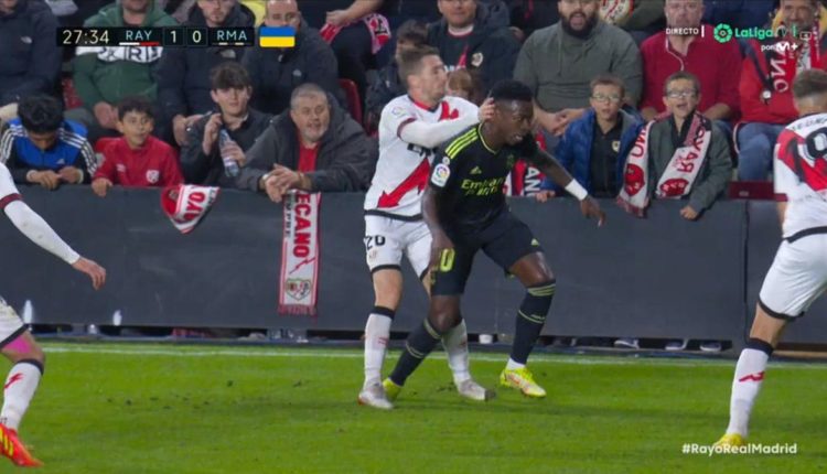 VIDEO/ Rajo befason Realin i shkakton humbjen e parë në La Liga: Tifozët kërkojnë karton të kuq për Ivan Balliun