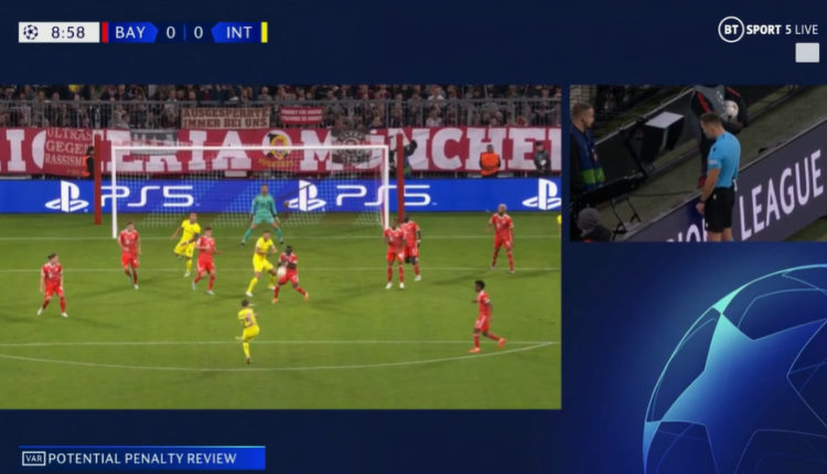 E turpshme/ Sadio Mane luan volejboll, arbitri vjedh Interin dhe jep arsyen e çuditshme: Asgjë, thjesht vuri duart para fytyrës (VIDEO) E turpshme/ Sadio Mane luan volejboll, arbitri vjedh Interin dhe jep arsyen e çuditshme: Asgjë, thjesht vuri duart para fytyrës (VIDEO)