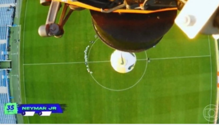 VIDEO/ Neymar i lë të gjitha pa fjalë në stërvitjen me Brazilin! Topi i lëshuar nga droni, e kontrollon teksa vinte nga lartësia e 35 metrave VIDEO/ Neymar i lë të gjitha pa fjalë në stërvitjen me Brazilin! Topi i lëshuar nga droni, e kontrollon teksa vinte nga lartësia e 35 metrave