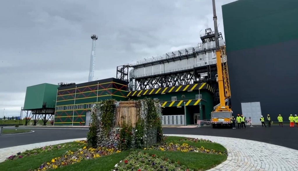 Ditë e zezë për Metën, Sandrin, Ahmetaj, Ballukun dhe zagarët e tyre: U shuhen ëndrrat me para, Incenetatoti i Fieri gati të nisë djegien e plehrave Ditë e zezë për Metën, Sandrin, Ahmetaj, Ballukun dhe zagarët e tyre: U shuhen ëndrrat me para, Incenetatoti i Fieri gati të nisë djegien e plehrave