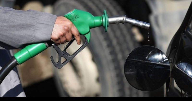 Mashtrimi me naftën, ja si Bordi i Transparencës luan me djersën e qytetarëve dhe sa duhet të shitet 1 litër sot në Shqipëri Mashtrimi me naftën, ja si Bordi i Transparencës luan me djersën e qytetarëve dhe sa duhet të shitet 1 litër sot në Shqipëri