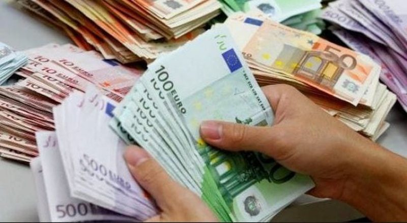 Çfarë po ndodh me monedhat e huaja? Pas rënies drastike, ja kush po e mban tashmë ‘fronin’ Çfarë po ndodh me monedhat e huaja? Pas rënies drastike, ja kush po e mban tashmë ‘fronin’