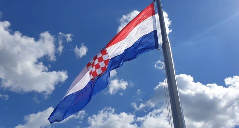 Pavarsia edhe brënda unionit! Kroacia refuzon vendimin e BE-së Pavarsia edhe brënda unionit! Kroacia refuzon vendimin e BE-së