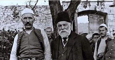 E helmuan apo i erdhi ora?! Misteri i vdekjes së plakut të Vlorës Ismail Qemali! E helmuan apo i erdhi ora?! Misteri i vdekjes së plakut të Vlorës Ismail Qemali!