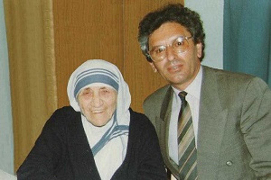 Esse për vendlindjen! Prof.Dr. Lutfi Alia: Vendlindja është dashuri, është malli dhe krenaria e origjinës, është rrëfenjë e vjetër sa bota