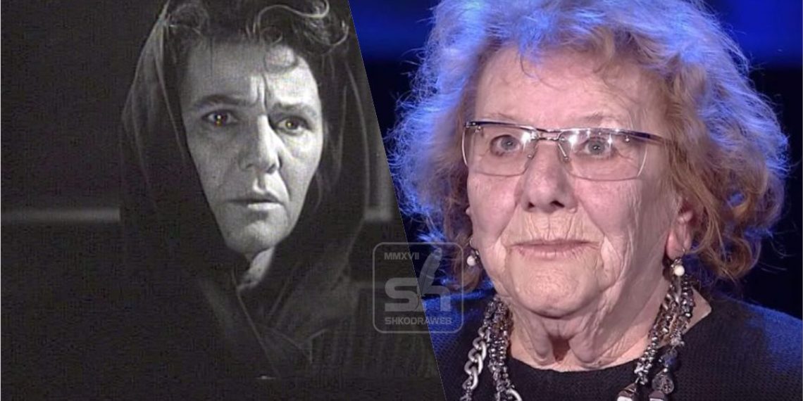 Dedikimi i ish politikanit në 90-vjetorin e aktores Tinka Kurti: Faleminderit për artin, dashurinë, shpirtin dhe mirësinë që na ke falur Dedikimi i ish politikanit në 90-vjetorin e aktores Tinka Kurti: Faleminderit për artin, dashurinë, shpirtin dhe mirësinë që na ke falur