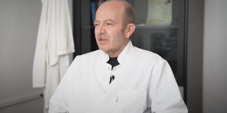 E trishtë! Shërbeu 39 vite në QSUT, ndahet nga jeta mjeku i njohur E trishtë! Shërbeu 39 vite në QSUT, ndahet nga jeta mjeku i njohur