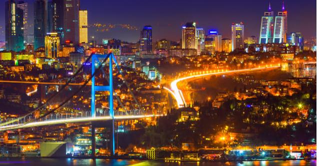 Tunelet dhe urat gjigante që lidhin Azinë me Evropën në ngushticën legjendare turke Tunelet dhe urat gjigante që lidhin Azinë me Evropën në ngushticën legjendare turke