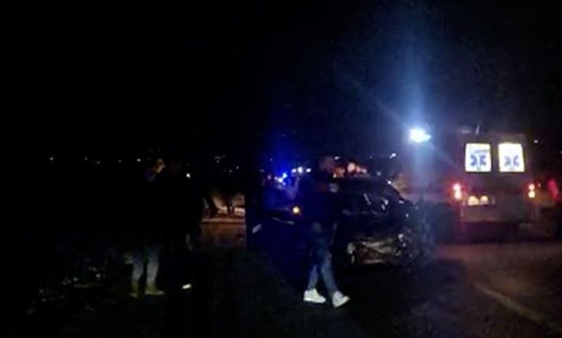 Benzi i preu rrugën makinës me targa angleze: Dalin detajet e rënda rreth aksidentit me 3 të vdekur dhe 4 të plagosur Benzi i preu rrugën makinës me targa angleze: Dalin detajet e rënda rreth aksidentit me 3 të vdekur dhe 4 të plagosur