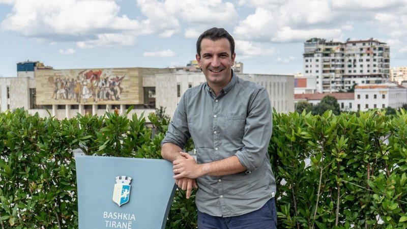 Veliaj fton Këlliçin në debat publik si … si përfaqësues i Foltores së Saliut, bllokuesit të investimeve për Tiranën Veliaj fton Këlliçin në debat publik si … si përfaqësues i Foltores së Saliut, bllokuesit të investimeve për Tiranën