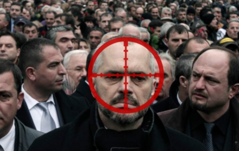 Sot nën akuzë për vrasje në “21 janar”, ja si paralajmëronte Berisha se do ta ekzekutonte Ramën me snajper Sot nën akuzë për vrasje në “21 janar”, ja si paralajmëronte Berisha se do ta ekzekutonte Ramën me snajper