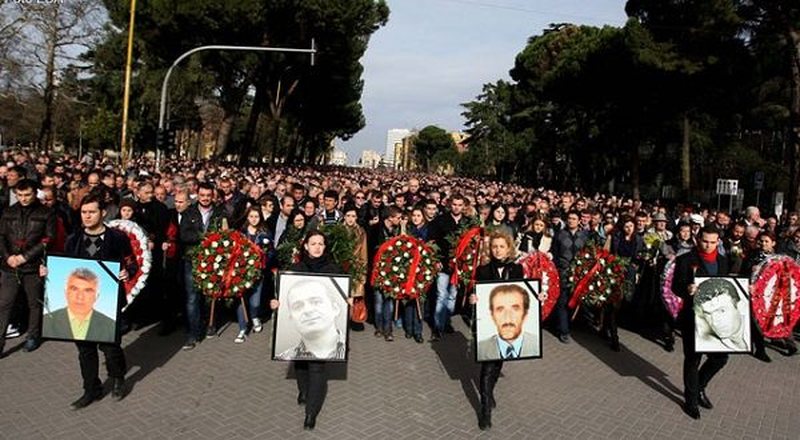 Përkujtim i ditës tragjike: Humbën jetën 4 qytetarë! Sot shënohen 12 vite nga “21 Janari”