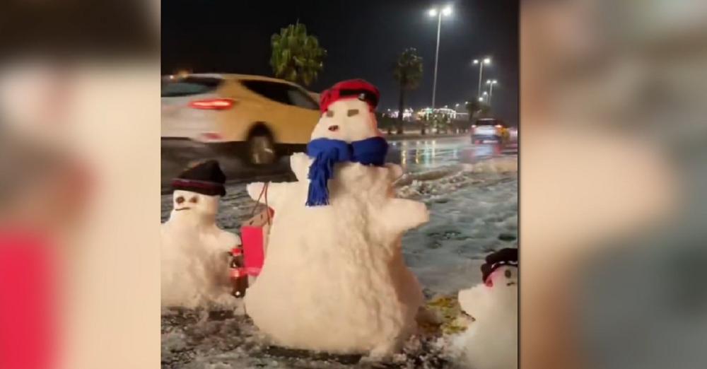 Çfarë po ndodh me kohën?! Pa shi “të gjithë vitin”, Arabia Saudite goditet nga stuhi e tmerrshme breshëri e bore Çfarë po ndodh me kohën?! Pa shi “të gjithë vitin”, Arabia Saudite goditet nga stuhi e tmerrshme breshëri e bore