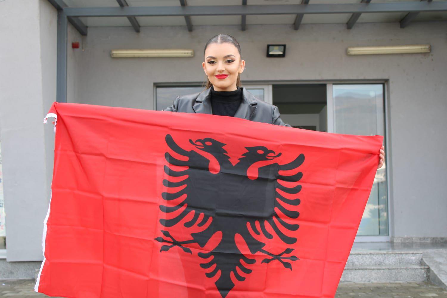 Ka Kejvina por ka edhe Ermira! Ka Kejvina por ka edhe Ermira!