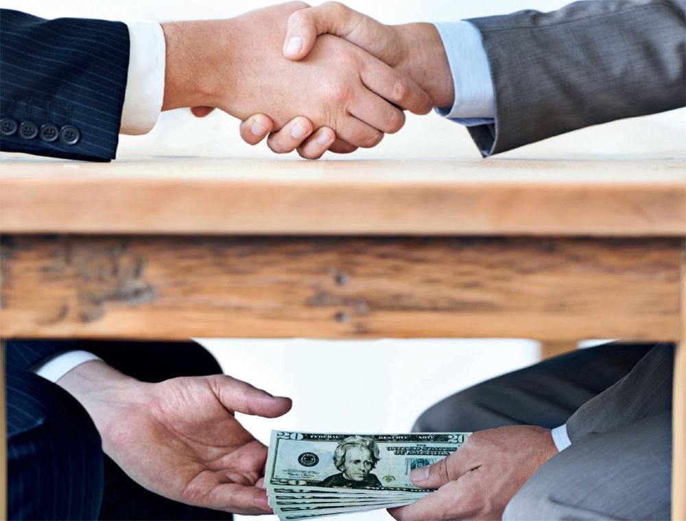 Gjobëvënsit e bizneseve si kopja perfekte e orgjinalit… administratës së “palaçove, lypësve e rrufjanëve” të shtetit të grabitësve me thasë Gjobëvënsit e bizneseve si kopja perfekte e orgjinalit… administratës së “palaçove, lypësve e rrufjanëve” të shtetit të grabitësve me thasë