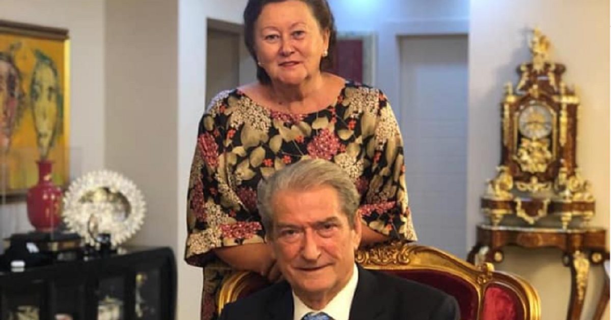 Të ka ardh armiku n’derë, o Sali Të ka ardh armiku n’derë, o Sali