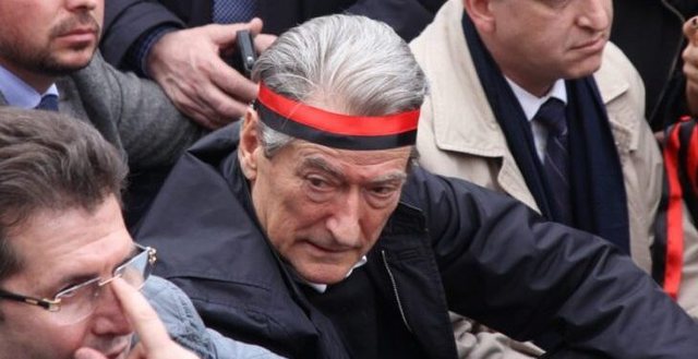 ‘Erdhën për t’u stërvitur por u arrestuan sapo hynë në Kosovë’, Fatos Klosi: Si i shiti Berisha ushtarët shqiptarë tek serbët ‘Erdhën për t’u stërvitur por u arrestuan sapo hynë në Kosovë’, Fatos Klosi: Si i shiti Berisha ushtarët shqiptarë tek serbët