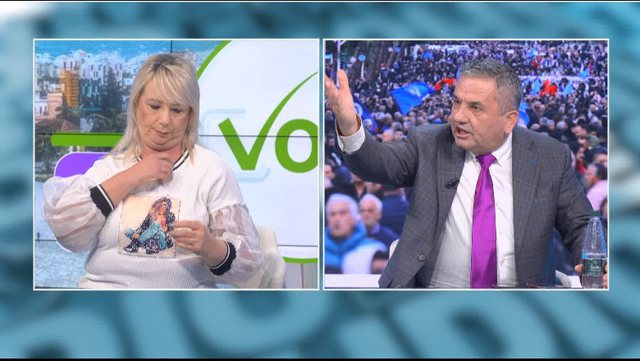 Adriana Kalaja ikën nga studio: Nusja jote i lutej sekretarit të partisë! I përgjigjet Idajet Beqiri: Ta tregoj unë se gruaja e kujt ke qenë dhe pse të la Adriana Kalaja ikën nga studio: Nusja jote i lutej sekretarit të partisë! I përgjigjet Idajet Beqiri: Ta tregoj unë se gruaja e kujt ke qenë dhe pse të la