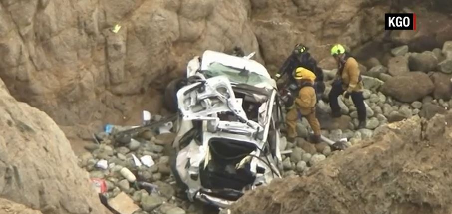 Aksidentoi me dashje makinën ku udhëtonte me gruan dhe 2 fëmijët, 41-vjeçarit i dështon plani mizor, shpëtojnë mrekullisht të gjithë Aksidentoi me dashje makinën ku udhëtonte me gruan dhe 2 fëmijët, 41-vjeçarit i dështon plani mizor, shpëtojnë mrekullisht të gjithë