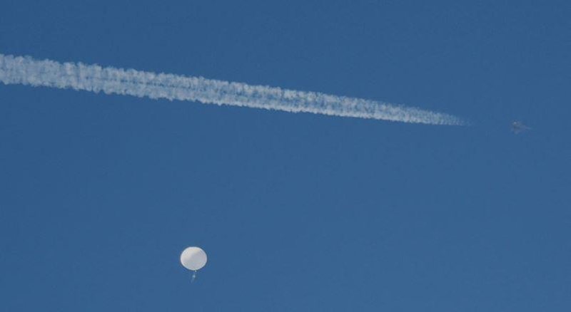 Pentagoni shkatërroi balonën ‘spiune’, vjen reagimi i menjëhershëm i Kinës Pentagoni shkatërroi balonën ‘spiune’, vjen reagimi i menjëhershëm i Kinës