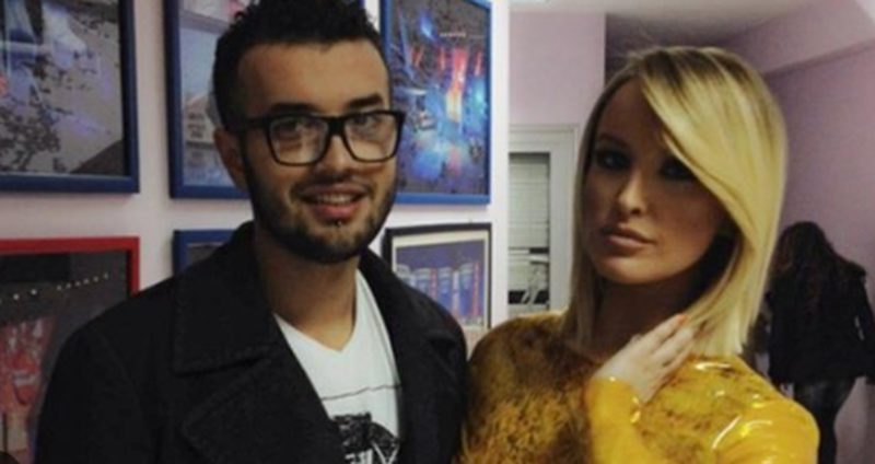 Humbi jetën në aksident! Mes emocionesh, Tuna Sejdiu kujton këngëtarin e ndjerë: Me Ergi Dinin ngrita trofeun e fitores Humbi jetën në aksident! Mes emocionesh, Tuna Sejdiu kujton këngëtarin e ndjerë: Me Ergi Dinin ngrita trofeun e fitores