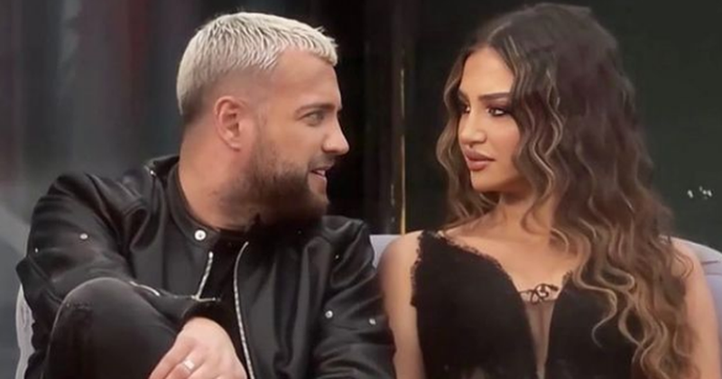 Çfarë ndodhi pas mesnate mes çiftit? Luizi tenton të rregullojë marrëdhënien me Kiarën, i kërkon falje, ja si reagoi ajo (Video) Çfarë ndodhi pas mesnate mes çiftit? Luizi tenton të rregullojë marrëdhënien me Kiarën, i kërkon falje, ja si reagoi ajo (Video)