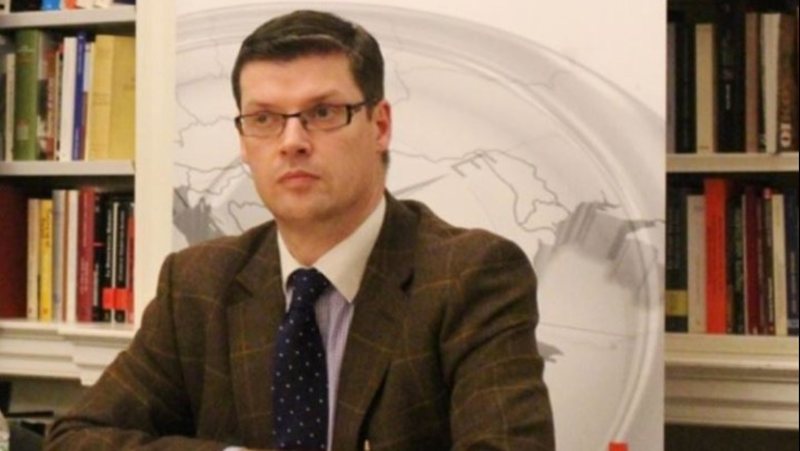 “Plani franko-gjerman, zhgënjyes”, eksperti i Ballkanit Perëndimor: Alternativa tjetër e Asociacionit është ndryshimi i kufijve mes Kosovës dhe Serbisë “Plani franko-gjerman, zhgënjyes”, eksperti i Ballkanit Perëndimor: Alternativa tjetër e Asociacionit është ndryshimi i kufijve mes Kosovës dhe Serbisë