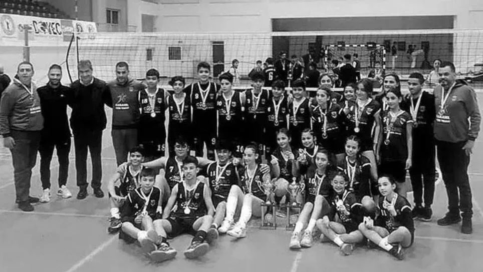 Tërmeti në Turqi, lajm i hidhur: Hoteli kthehet në varrezë! Asnjë i mbijᶒtuar nga fëmijët e ekipeve të volejbollit Tërmeti në Turqi, lajm i hidhur: Hoteli kthehet në varrezë! Asnjë i mbijᶒtuar nga fëmijët e ekipeve të volejbollit