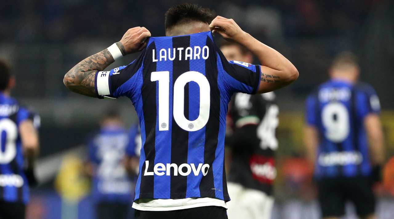 VIDEO/ Milano është zikaltër, Inter dërgon në ferr “Djallin” dhe vazhdon ndjekjen ndaj Napolit VIDEO/ Milano është zikaltër, Inter dërgon në ferr “Djallin” dhe vazhdon ndjekjen ndaj Napolit