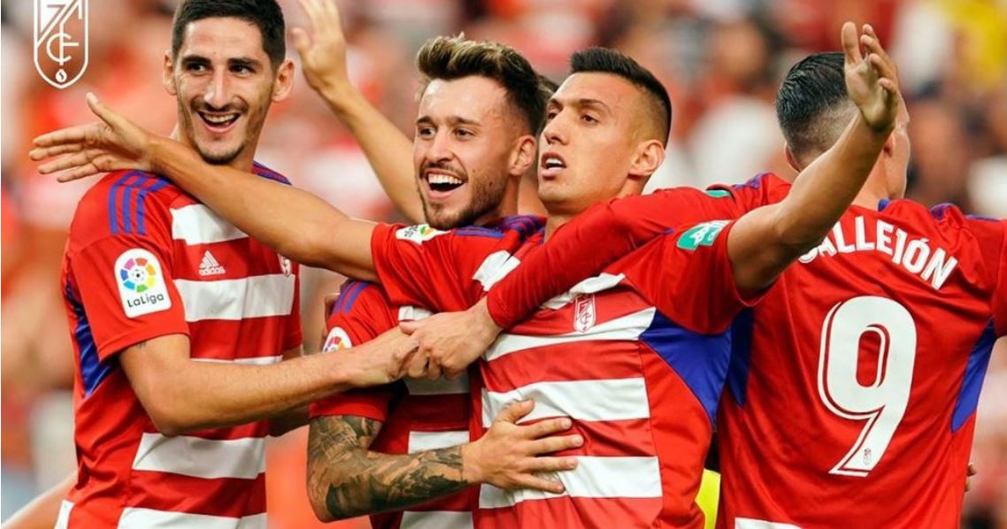 Uzuni kthehet në ‘fenomen’ në Spanjë. Me dy gola i dhuron fitoren ekipit Uzuni kthehet në ‘fenomen’ në Spanjë. Me dy gola i dhuron fitoren ekipit