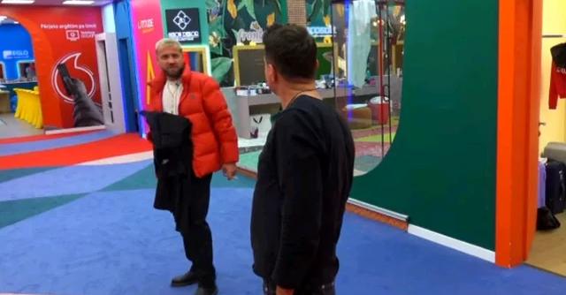 “King of Gramsh, po e kalove këtë nominim je në finale”! Luizi i jep këshillë Armaldos si të shpëtojë edhe këtë herë “King of Gramsh, po e kalove këtë nominim je në finale”! Luizi i jep këshillë Armaldos si të shpëtojë edhe këtë herë