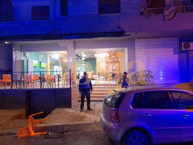 ‘Kasapanë’ brenda lokalit te Don Bosko në Tiranë: Vritet kamarierja! 5 të plagosur mes tyre edhe një fëmijë ‘Kasapanë’ brenda lokalit te Don Bosko në Tiranë: Vritet kamarierja! 5 të plagosur mes tyre edhe një fëmijë