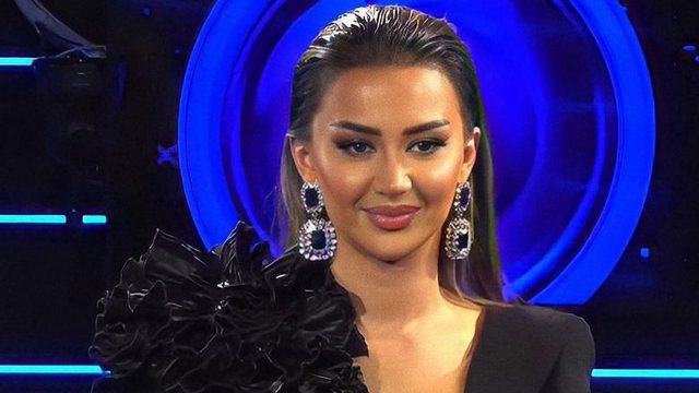 “Çmenduri” në Instagram-in e Kiarës pas eliminimit nga “BBV”! Nuk do ta besoni se çfarë ndodhi në më pak se 24 orë “Çmenduri” në Instagram-in e Kiarës pas eliminimit nga “BBV”! Nuk do ta besoni se çfarë ndodhi në më pak se 24 orë