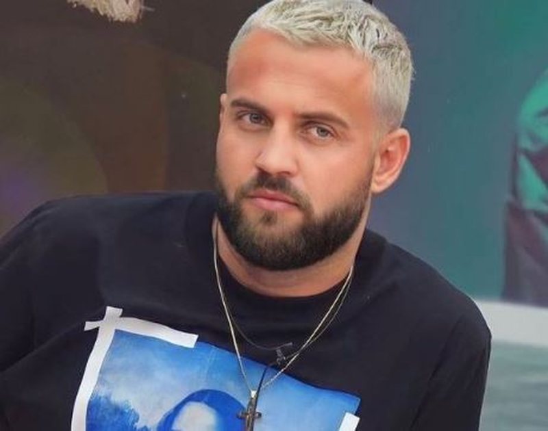 “Të shtunën del Luizi”?! Gazetari zbulon “skemën” e strategjive pas deklaratave të banorëve (Video) “Të shtunën del Luizi”?! Gazetari zbulon “skemën” e strategjive pas deklaratave të banorëve (Video)