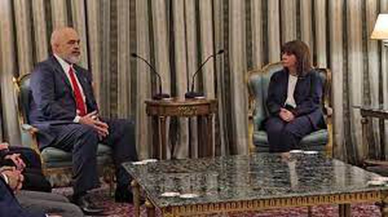 KLSH auditim Drejtorisë së Tatimeve në Tiranë: Ngre alarmin që nuk ka saktësuar vlerat e deklaruara në dogana! “Gropa” në buxhet 168 milon dollarë KLSH auditim Drejtorisë së Tatimeve në Tiranë: Ngre alarmin që nuk ka saktësuar vlerat e deklaruara në dogana! “Gropa” në buxhet 168 milon dollarë