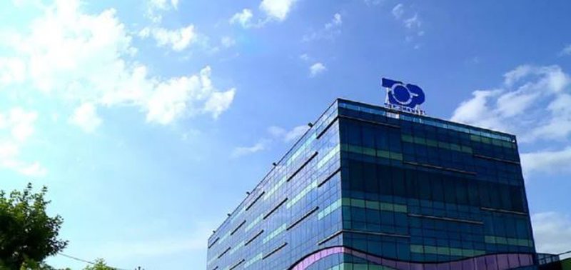 Ja të gjitha prapaskenat që fshihen pas sulmit me kallashnikov mbi “Top Channel”, nga sherret për pronësinë, te shitja e aksioneve në parajsat fiskale, linja editoriale, borxhet dhe hasmëritë e vjetra mes pronarëve Ja të gjitha prapaskenat që fshihen pas sulmit me kallashnikov mbi “Top Channel”, nga sherret për pronësinë, te shitja e aksioneve në parajsat fiskale, linja editoriale, borxhet dhe hasmëritë e vjetra mes pronarëve