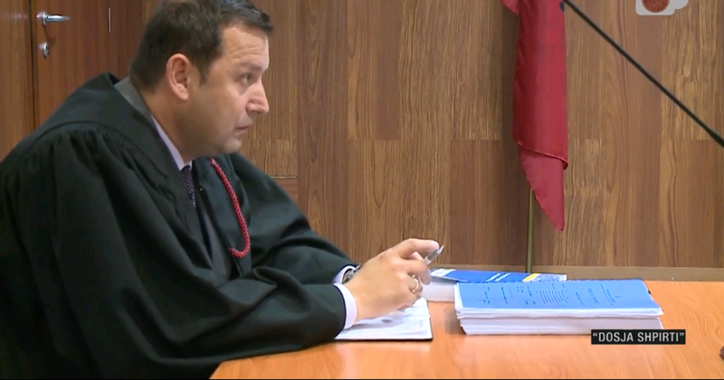 Dosja e trafikut/ I penduari zbulon emrin e prokurorit të SPAK: Lani ndërhyri edhe përmes… Dosja e trafikut/ I penduari zbulon emrin e prokurorit të SPAK: Lani ndërhyri edhe përmes…