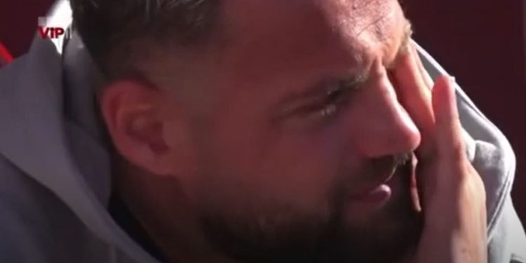 VIDEO/ I vetëm në shtrat, Luizi shpërthen në lot, ja reagimi i Kiarës VIDEO/ I vetëm në shtrat, Luizi shpërthen në lot, ja reagimi i Kiarës