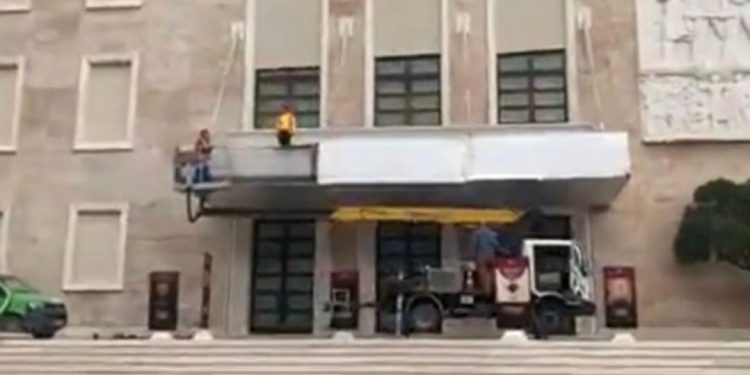 Nisin masat antiprotestë në Kryeministri! Vjen paralajmërimi i fortë: Ka info, se Saliu do të “shpërthejë”