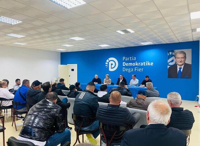 PD ligjore denoncon skandalin: Partia e Lirisë me Saliun pa parti përdor simbolet tona, sot i drejtohemi KQZ-së PD ligjore denoncon skandalin: Partia e Lirisë me Saliun pa parti përdor simbolet tona, sot i drejtohemi KQZ-së