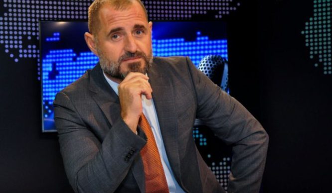 Pim Çeku i sigurtë se Saliu fiton zgjedhjet! Pim Çeku i sigurtë se Saliu fiton zgjedhjet!