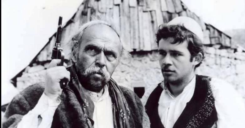 “E kam amanet nga baba”! Djali i Ndrek Lucës iu bën rrugën 20 mijë dukagjinasve “E kam amanet nga baba”! Djali i Ndrek Lucës iu bën rrugën 20 mijë dukagjinasve