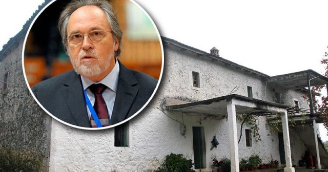 Shqipëria gati firmat për të zhbërë raportin e Dick Marty në KiE! Xhafaj: Akuzat ndaj UÇK të paprovuara Shqipëria gati firmat për të zhbërë raportin e Dick Marty në KiE! Xhafaj: Akuzat ndaj UÇK të paprovuara