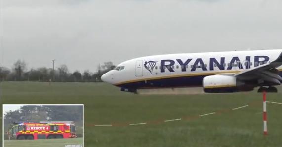 VIDEO/ Momentet e tmerrit kur avioni me pasagjerë ulet me hundën në asfalt pas dështimit të rrotave në fluturimin Liverpol-Dublin VIDEO/ Momentet e tmerrit kur avioni me pasagjerë ulet me hundën në asfalt pas dështimit të rrotave në fluturimin Liverpol-Dublin