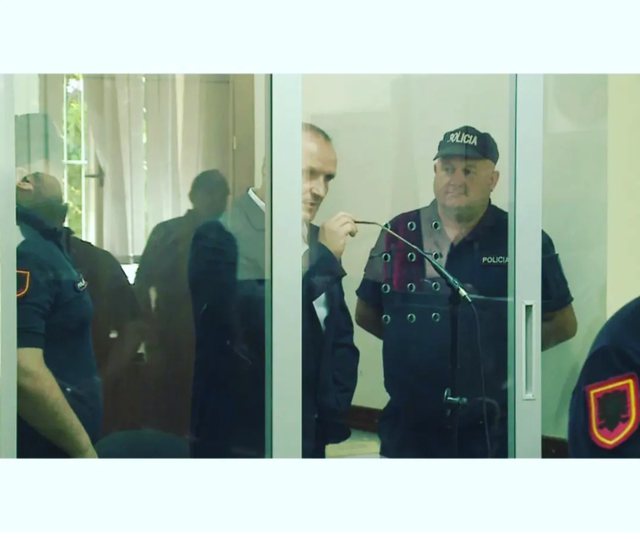 Izet Haxhia: Po të vijë puna tek vetëmbrojtja, u them Zen Qoses dhe të atit kriminel Salehut, se nuk do t’i gëzojnë paratë Izet Haxhia: Po të vijë puna tek vetëmbrojtja, u them Zen Qoses dhe të atit kriminel Salehut, se nuk do t’i gëzojnë paratë