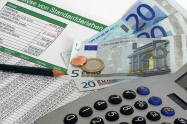 Zbulohet shifra: shqiptarët kanë depozituar 10 miliardë euro në bankat brenda vendit!