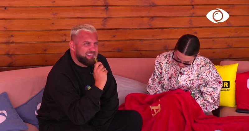 “Mos u bëj e bezdishme, na lër rehat tani”! Luizi “kërkon hapsirën e tij”: I kthehet keq Kiarës “Mos u bëj e bezdishme, na lër rehat tani”! Luizi “kërkon hapsirën e tij”: I kthehet keq Kiarës